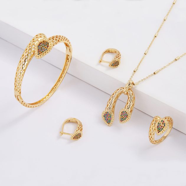 Parure 4 Pièces - Plaqué Or G1001