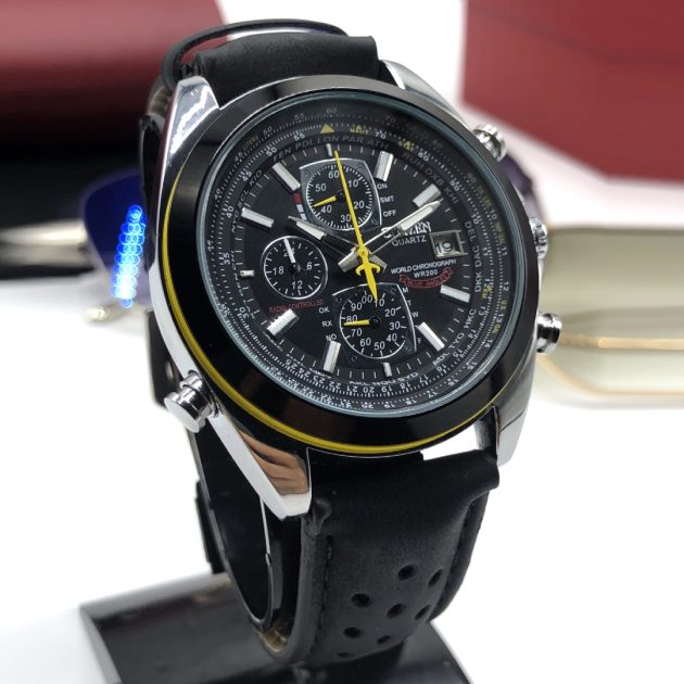 Montre CZ - Chronographe bracelet en cuir noire