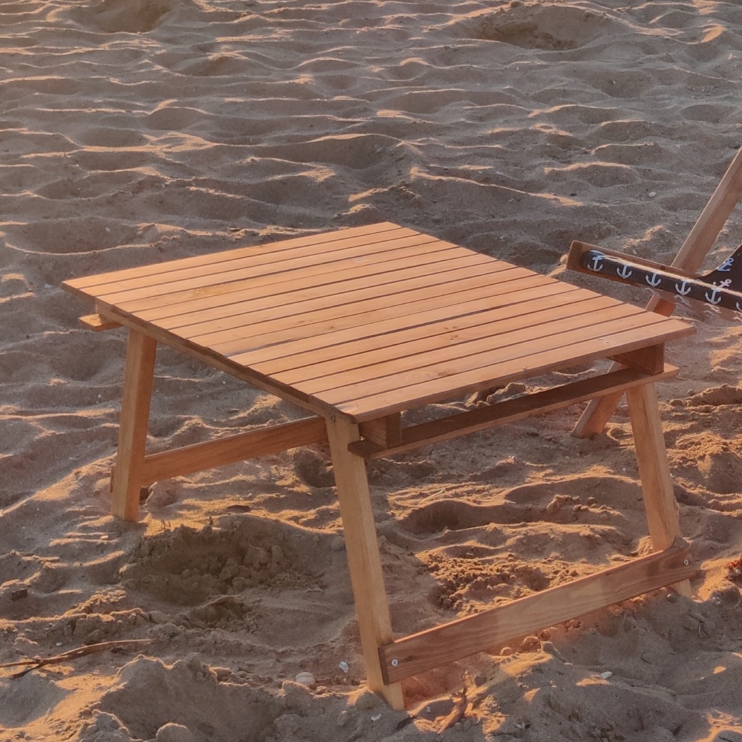 Table basse rabattable pour plage et pique-nique